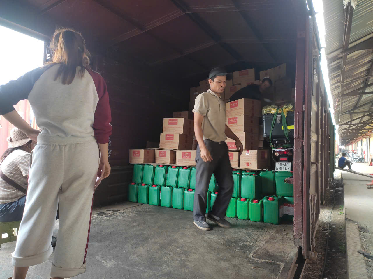 Gửi hàng Hà Nội Sài Gòn giá rẻ, nhanh chóng 2026